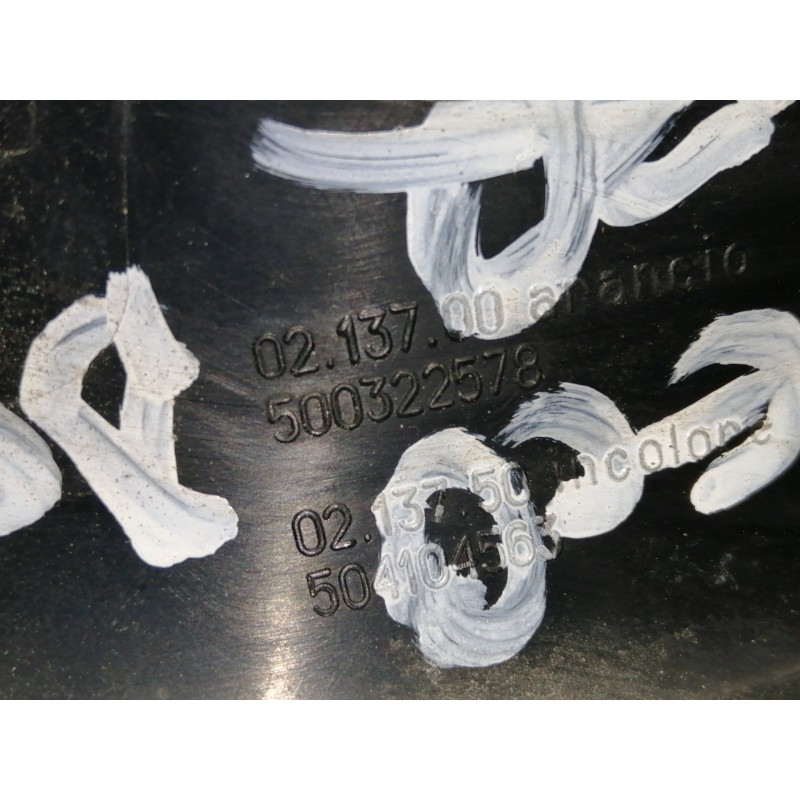 Recambio de piloto lateral izquierdo para citroën c4 berlina lx referencia OEM IAM 500322578 504104563 