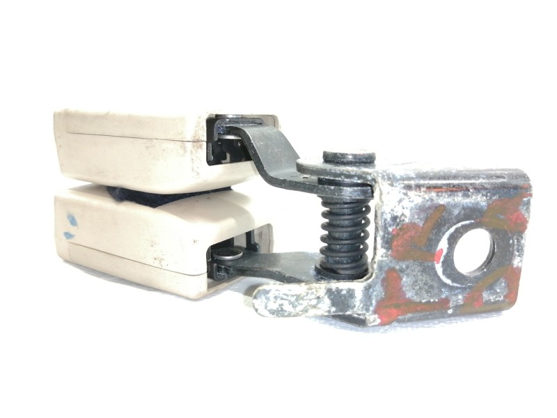 Recambio de enganche cinturon trasero derecho para opel insignia berlina cosmo referencia OEM IAM 13267111  