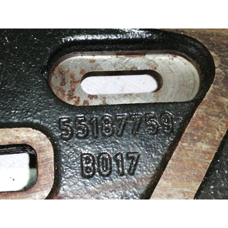 Recambio de soporte motor para opel astra gtc sport referencia OEM IAM 55187759  