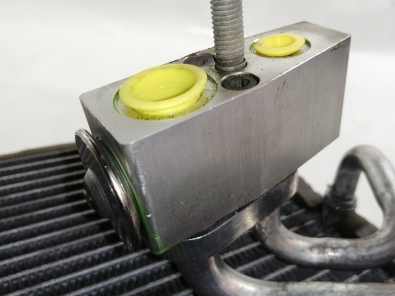 Recambio de evaporador aire acondicionado para opel insignia berlina cosmo referencia OEM IAM 16454271  