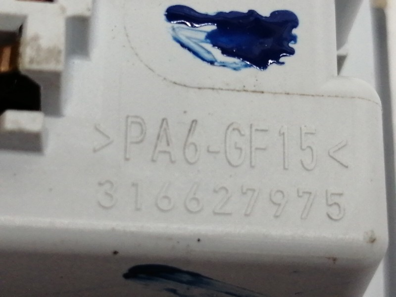 Recambio de luz interior para opel insignia berlina cosmo referencia OEM IAM 13285095 00983901 110326183624