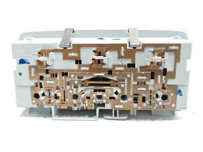 Recambio de luz interior para opel insignia berlina cosmo referencia OEM IAM 13285095 00983901 110326183624