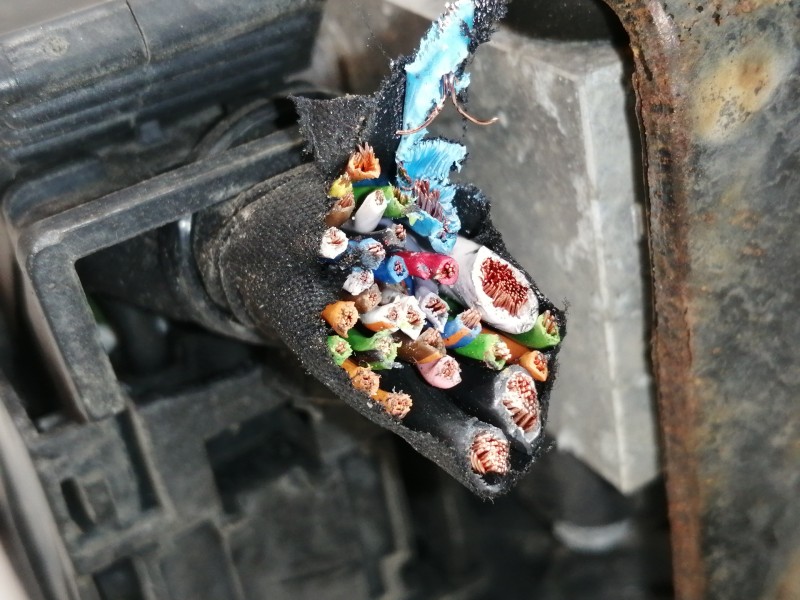 Recambio de abs para hyundai ix35 classic 2wd referencia OEM IAM BE6003B106 BH6013I011 589202Y940