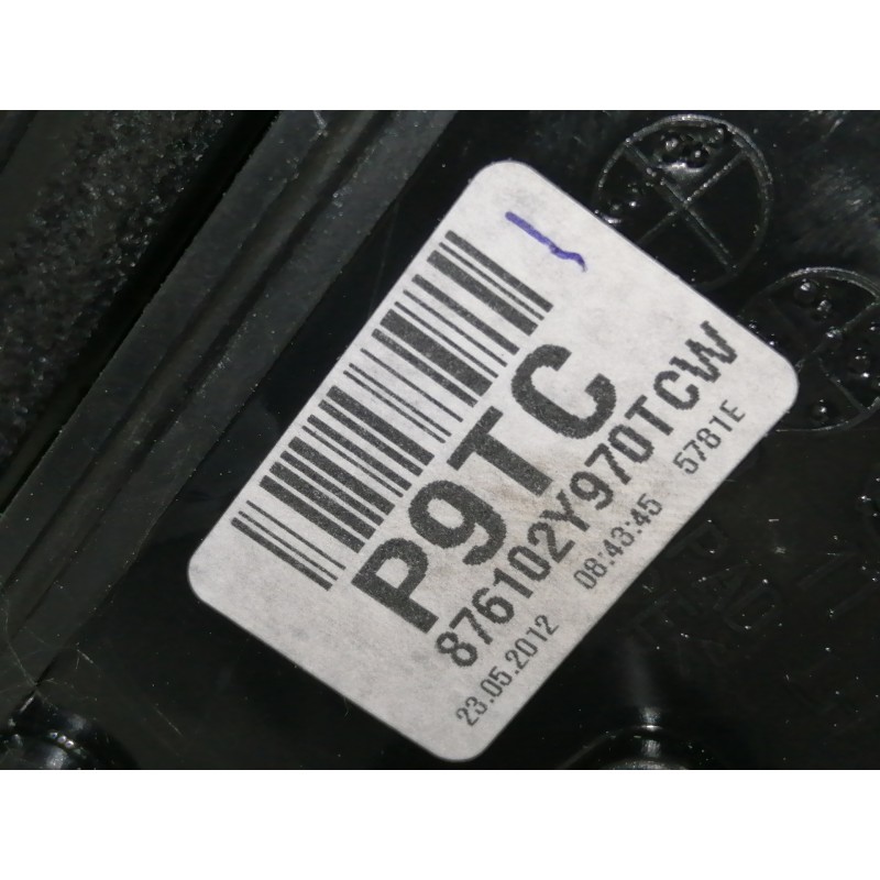 Recambio de retrovisor izquierdo para hyundai ix35 classic 2wd referencia OEM IAM 027457  