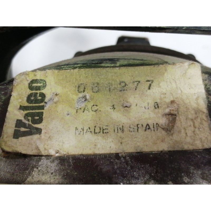 Recambio de faro derecho para renault rapid/express (f40) 1.6 d familiar (f404) referencia OEM IAM 061277  