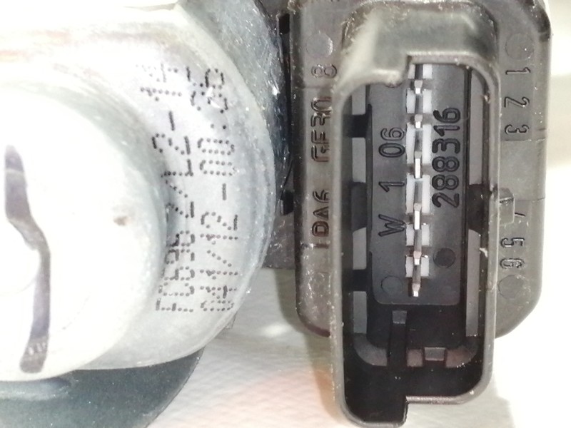 Recambio de elevalunas delantero derecho para hyundai ix35 classic 2wd referencia OEM IAM 813202Y020  