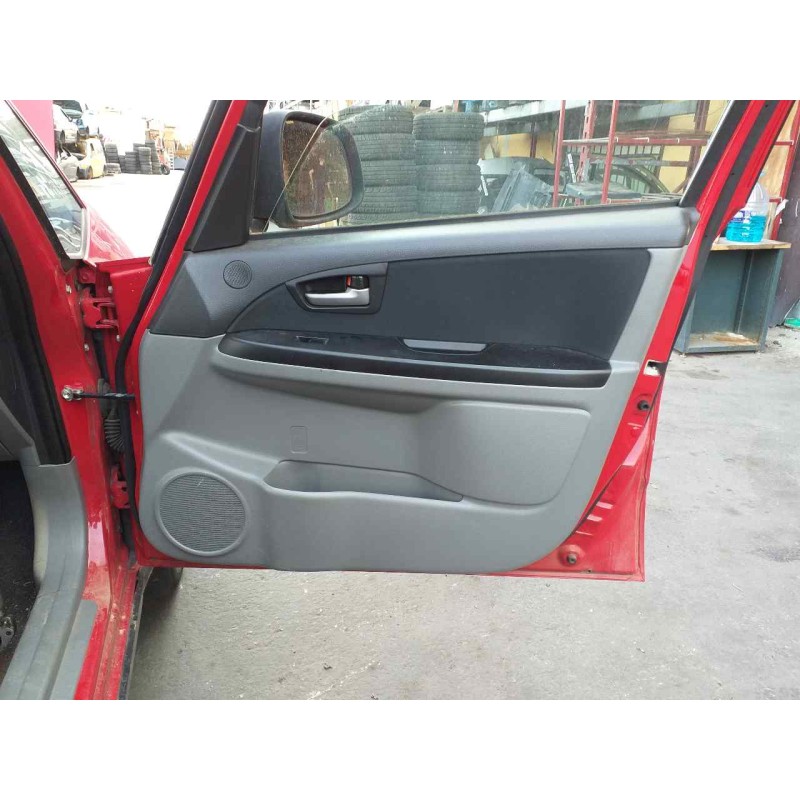 Recambio de guarnecido puerta delantera izquierda para suzuki sx4 rw (ey) glx referencia OEM IAM 8372379J00  