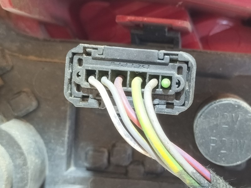 Recambio de piloto trasero derecho para citroën c4 coupe lx referencia OEM IAM 9646801677  