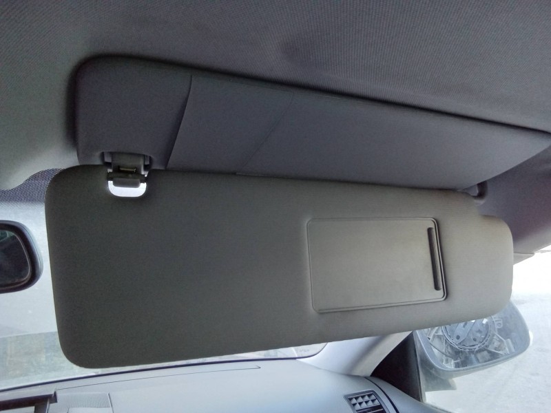 Recambio de parasol derecho para volkswagen touareg (7l6) v6 tdi referencia OEM IAM 7L6857552AQ  