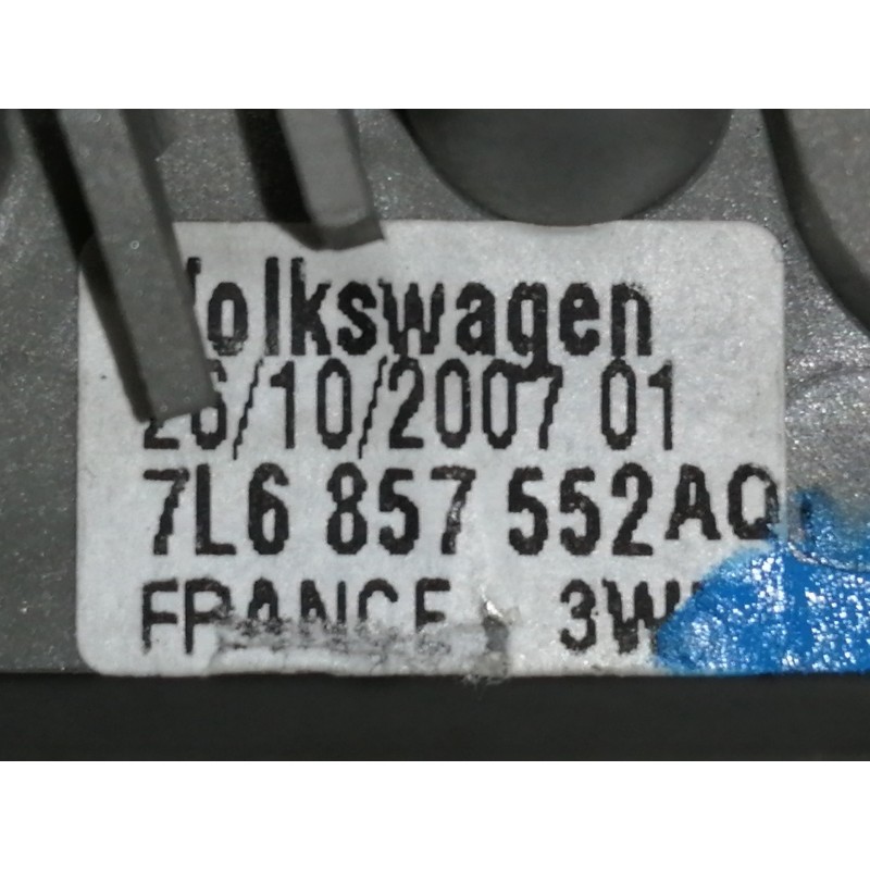 Recambio de parasol derecho para volkswagen touareg (7l6) v6 tdi referencia OEM IAM 7L6857552AQ  