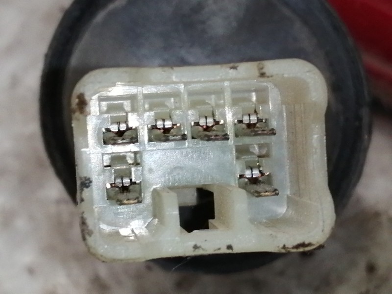 Recambio de piloto trasero izquierdo para chevrolet tacuma se referencia OEM IAM 300526L  