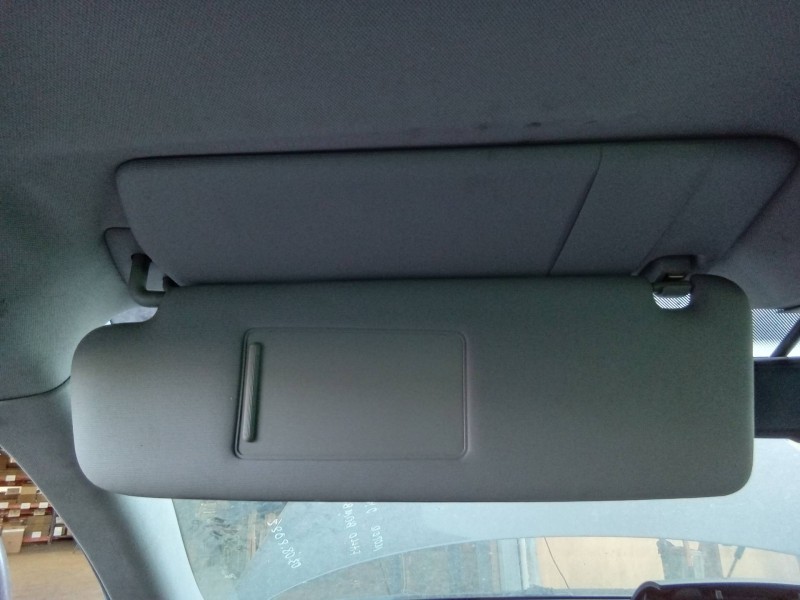 Recambio de parasol izquierdo para volkswagen touareg (7l6) v6 tdi referencia OEM IAM 7L6857551AQ  