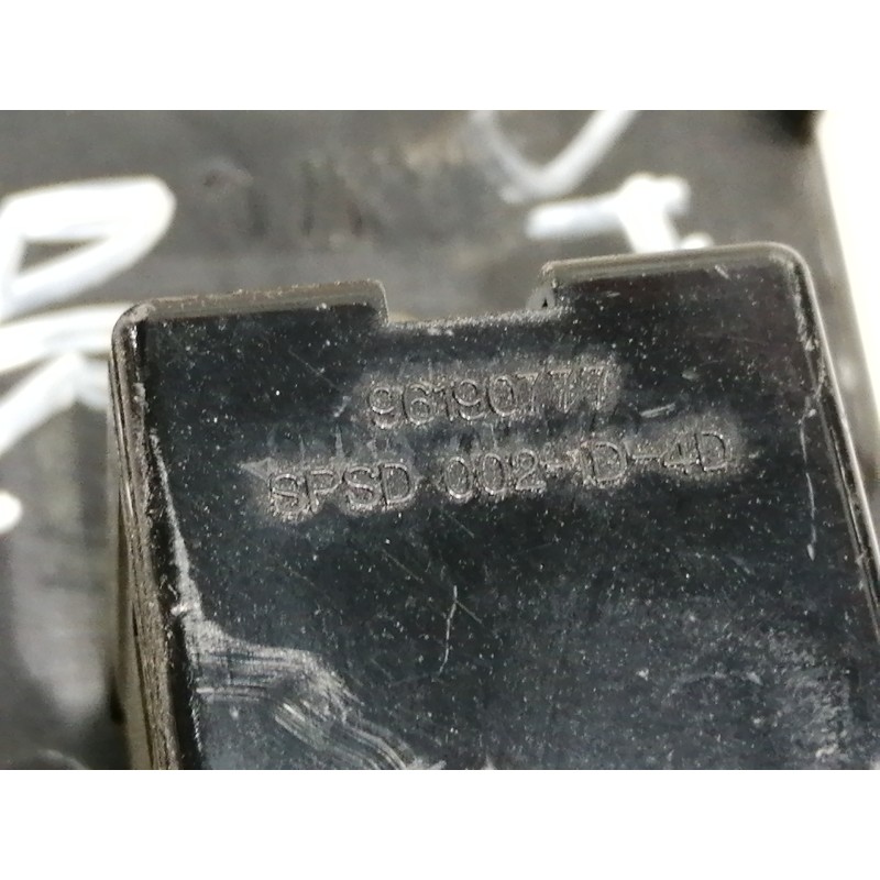 Recambio de mando elevalunas delantero derecho para chevrolet tacuma se referencia OEM IAM 96264406  