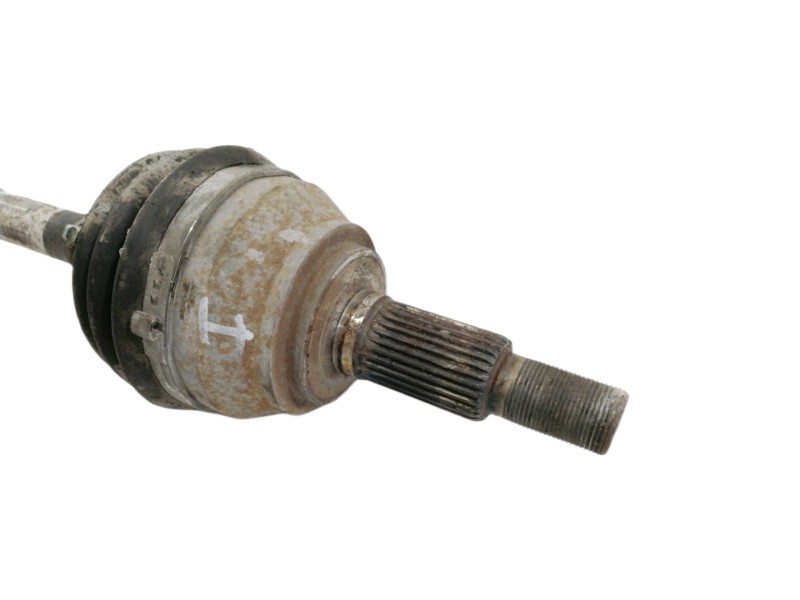 Recambio de transmision delantera derecha para volkswagen touareg (7l6) v6 tdi referencia OEM IAM 7L0407271E 8250160598031B 