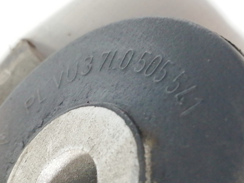 Recambio de brazo suspension inferior trasero derecho para volkswagen touareg (7l6) v6 tdi referencia OEM IAM 7L0505541  