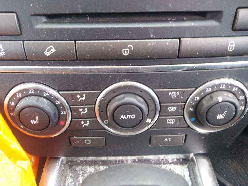 Recambio de mando calefaccion / aire acondicionado para land rover freelander (lr2) td4 xs referencia OEM IAM DH5214C239GA  