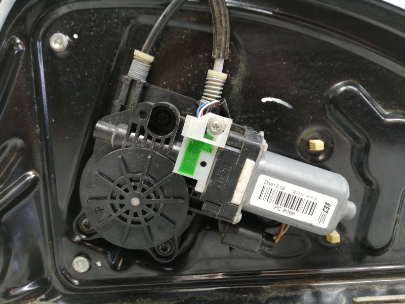 Recambio de elevalunas trasero izquierdo para land rover freelander (lr2) td4 xs referencia OEM IAM D361202  