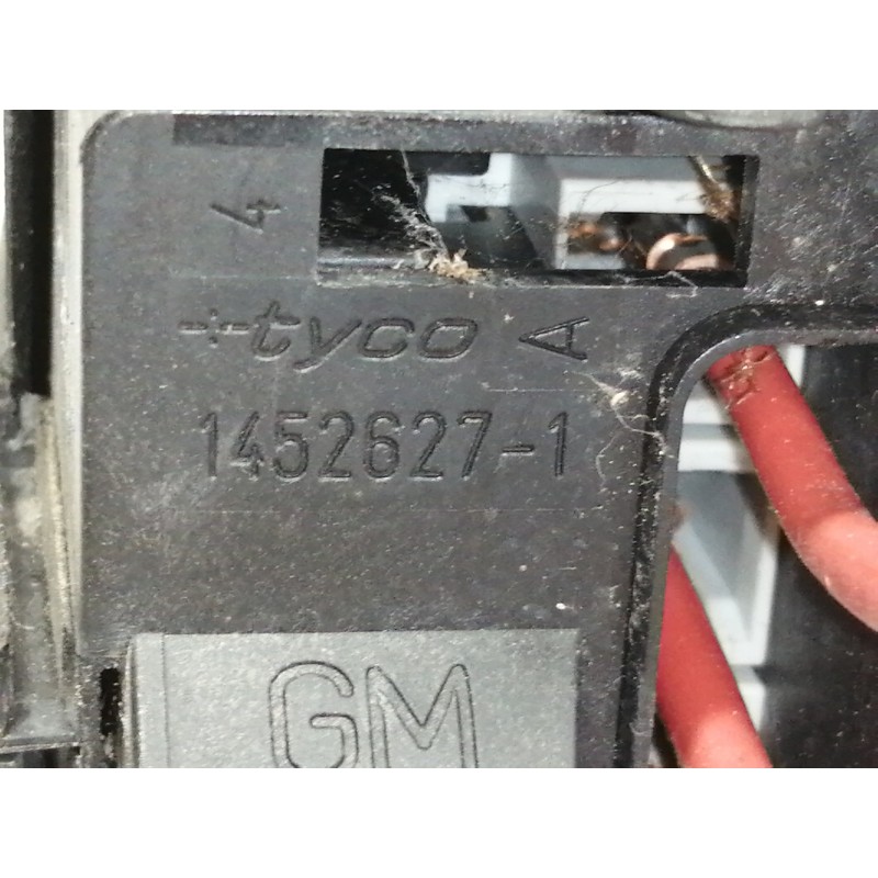 Recambio de caja reles / fusibles para opel meriva cosmo referencia OEM IAM 90589541  