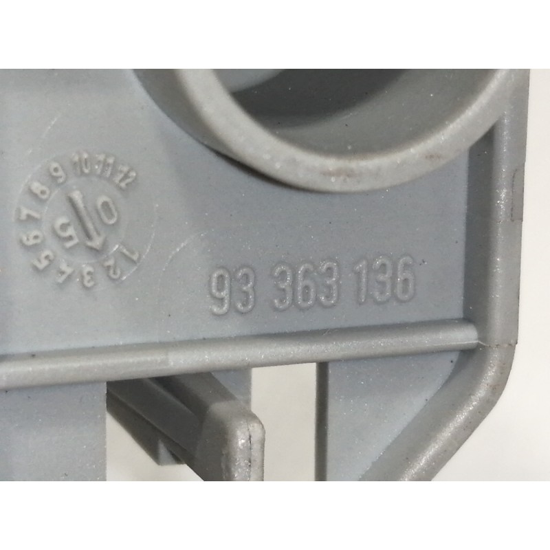 Recambio de caja reles / fusibles para opel meriva cosmo referencia OEM IAM 93363136  