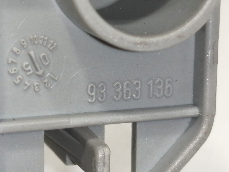 Recambio de caja reles / fusibles para opel meriva cosmo referencia OEM IAM 93363136  