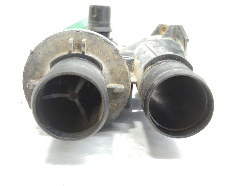 Recambio de termostato para land rover freelander (lr2) td4 xs referencia OEM IAM 9657182080  