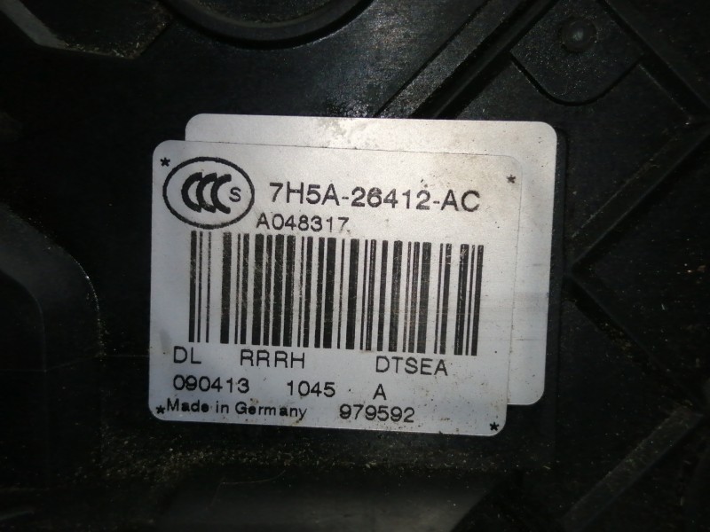 Recambio de cerradura puerta trasera derecha para land rover freelander (lr2) td4 xs referencia OEM IAM 7H5A26412AC  