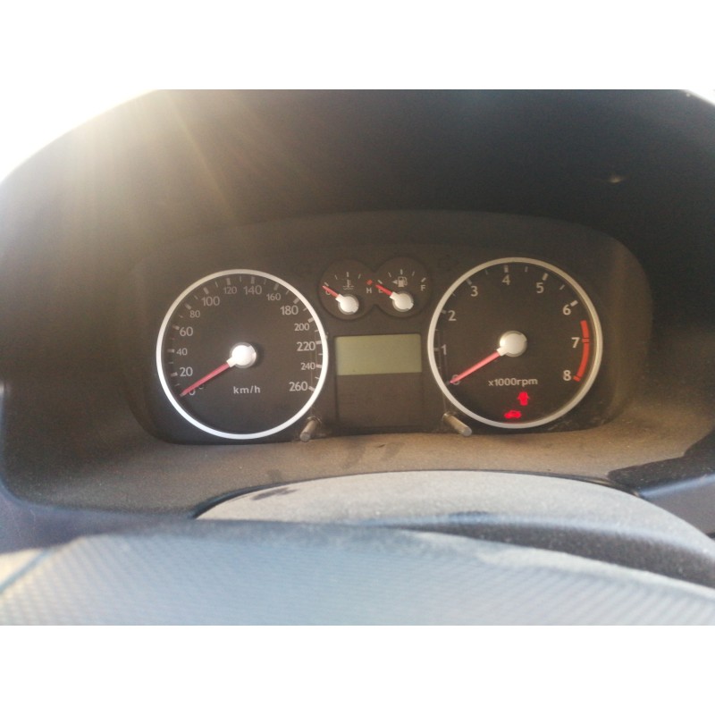 Recambio de cuadro instrumentos para hyundai coupe (gk) 1.6 16v cat referencia OEM IAM 940132C220 200575600H 