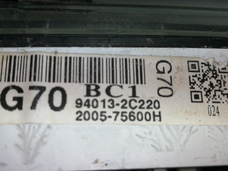 Recambio de cuadro instrumentos para hyundai coupe (gk) 1.6 16v cat referencia OEM IAM 940132C220 200575600H 