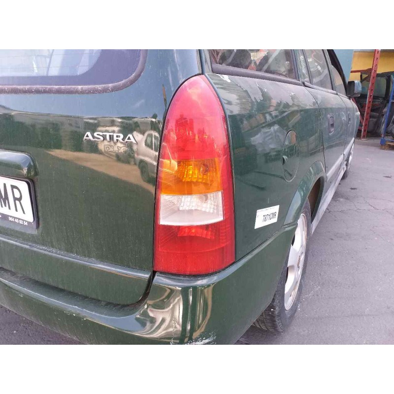 Recambio de piloto trasero derecho para opel astra g caravan comfort referencia OEM IAM 393032  