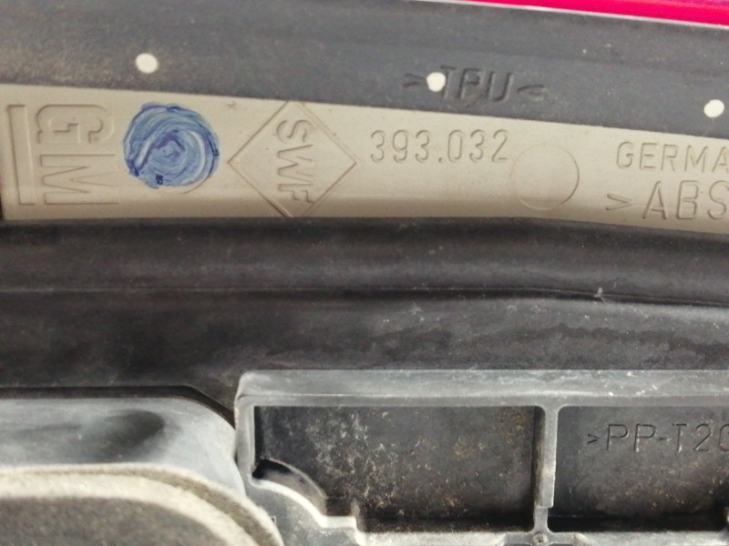 Recambio de piloto trasero derecho para opel astra g caravan comfort referencia OEM IAM 393032  