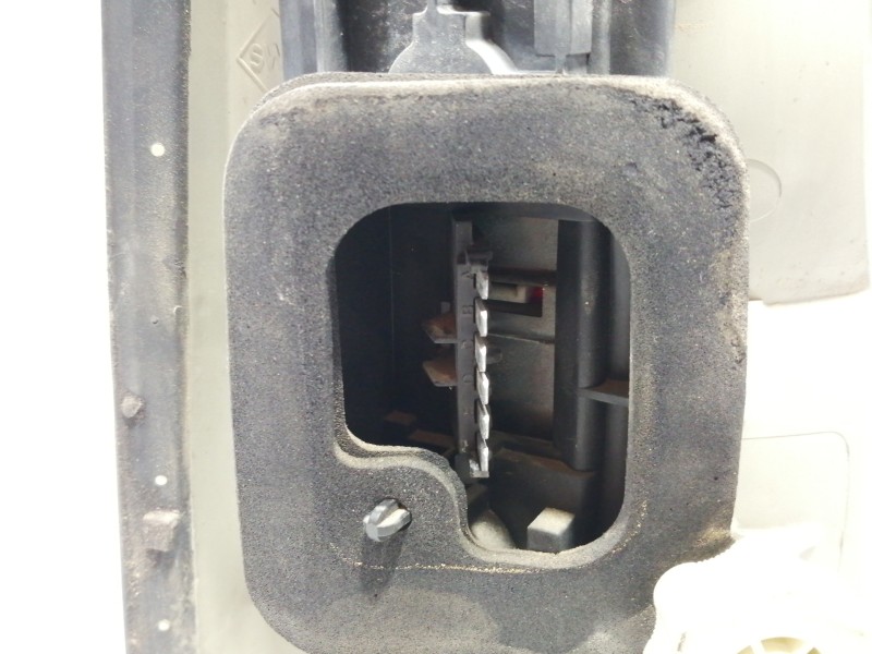 Recambio de piloto trasero derecho para opel astra g caravan comfort referencia OEM IAM 393032  