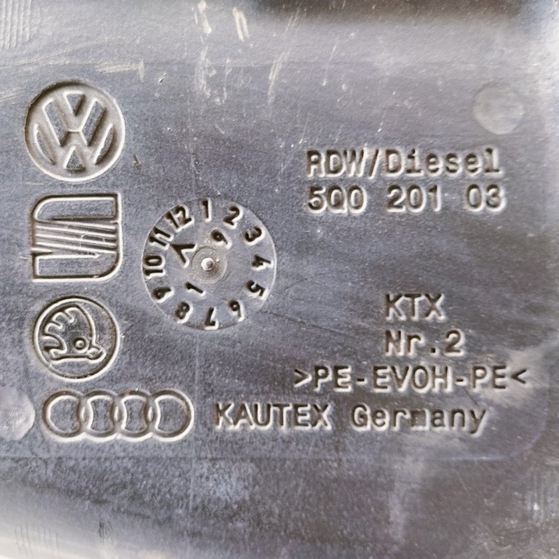 Recambio de deposito combustible para cupra ateca 2.0tsi 4drive referencia OEM IAM 5Q0201020KF A046129 / 5Q0201135EH 5Q020103 / 