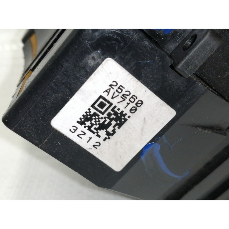 Recambio de mando limpia para nissan primera berlina (p12) acenta referencia OEM IAM 25260AV710  