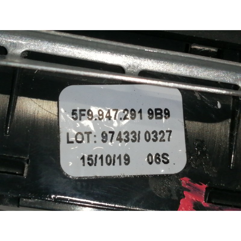 Recambio de luz interior para cupra ateca 2.0tsi 4drive referencia OEM IAM 5F99472919B9  