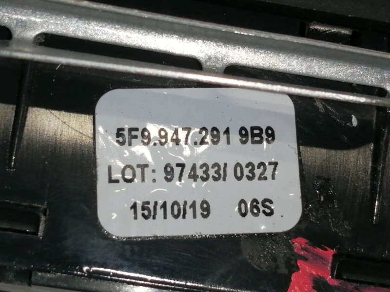 Recambio de luz interior para cupra ateca 2.0tsi 4drive referencia OEM IAM 5F99472919B9  