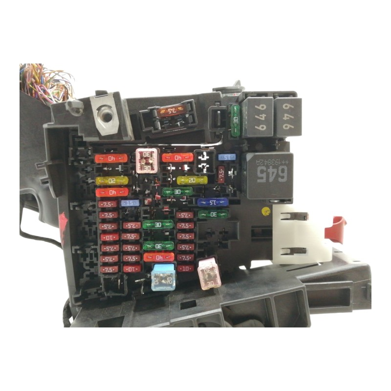 Recambio de caja reles / fusibles para cupra ateca 2.0tsi 4drive referencia OEM IAM 5Q0937615C  