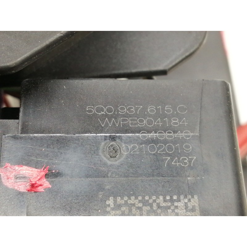 Recambio de caja reles / fusibles para cupra ateca 2.0tsi 4drive referencia OEM IAM 5Q0937615C  
