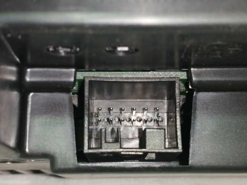 Recambio de cuadro instrumentos para bmw serie 1 lim. (f20) 114d referencia OEM IAM 17649411  