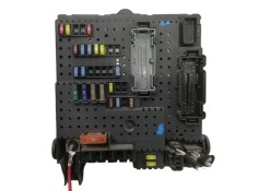 Recambio de caja reles / fusibles para volvo xc90 d5 kinetic (5 asientos) (136kw) referencia OEM IAM 28080156 30786646 / 07W455  2