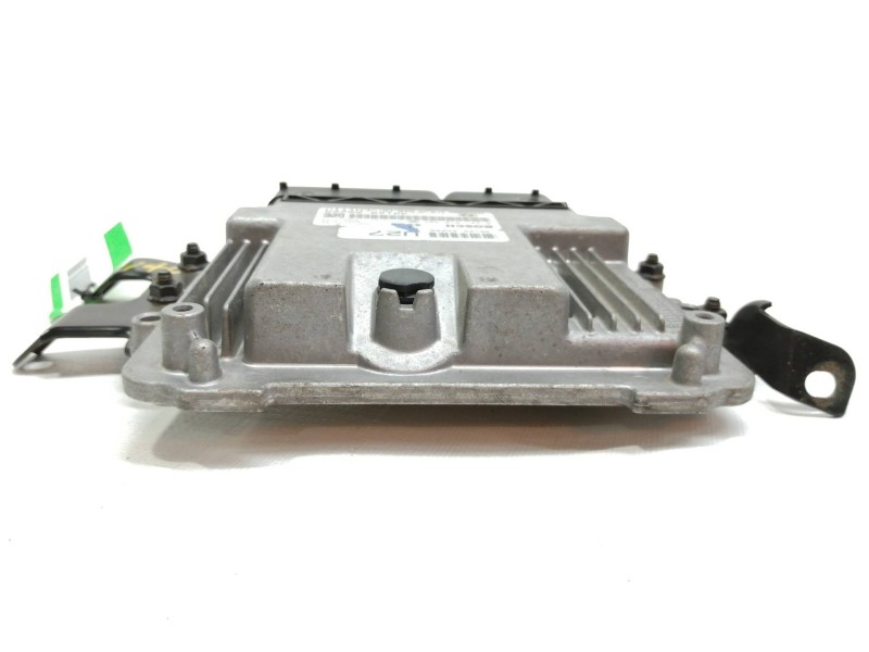 Recambio de centralita motor uce para hyundai i40 style blue referencia OEM IAM 391252A209  