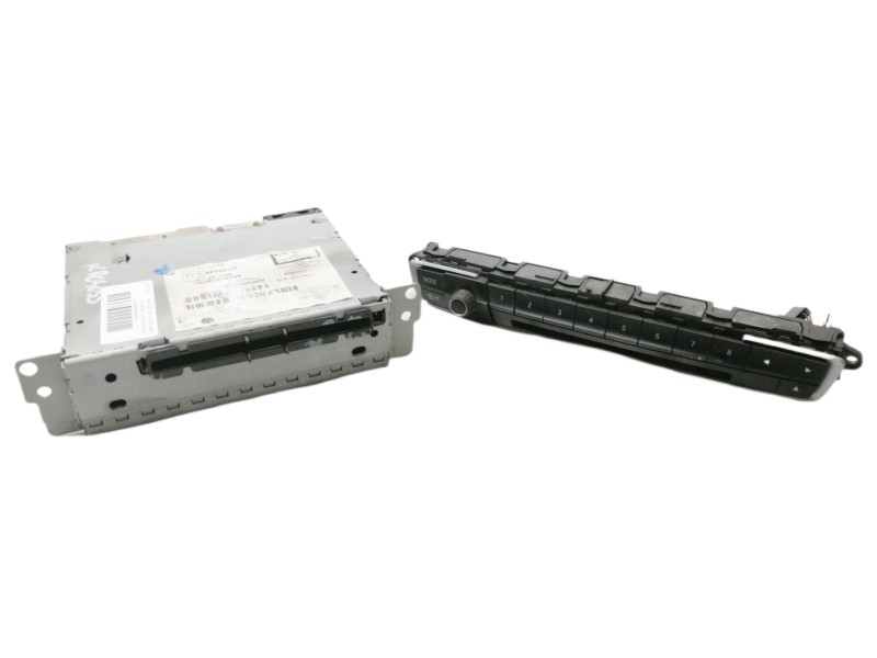 Recambio de sistema audio / radio cd para bmw serie 1 lim. (f20) 114d referencia OEM IAM E1065974E01 E1065974E01 L7280313 