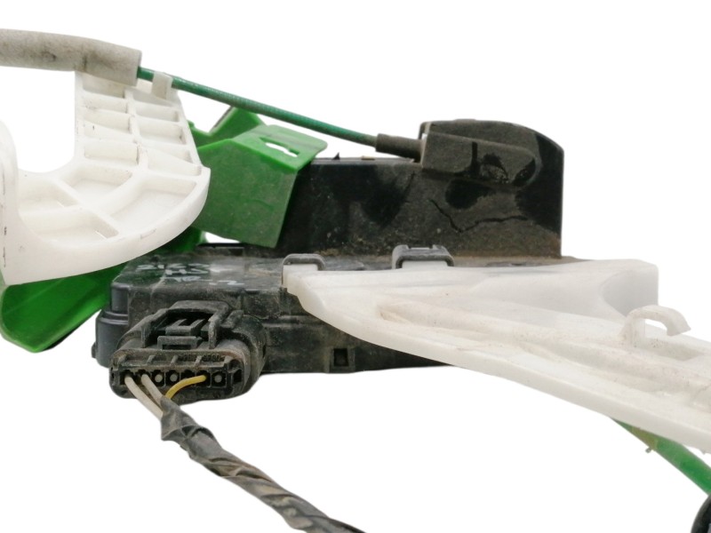 Recambio de cerradura puerta trasera izquierda para hyundai i40 style blue referencia OEM IAM 814103Z000  