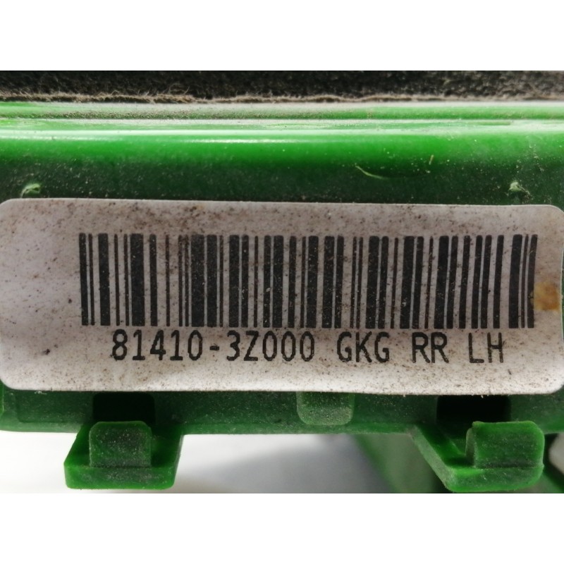 Recambio de cerradura puerta trasera izquierda para hyundai i40 style blue referencia OEM IAM 814103Z000  