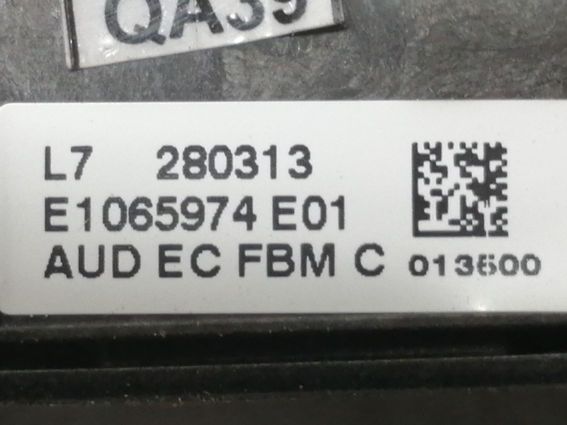 Recambio de sistema audio / radio cd para bmw serie 1 lim. (f20) 114d referencia OEM IAM E1065974E01 E1065974E01 L7280313 