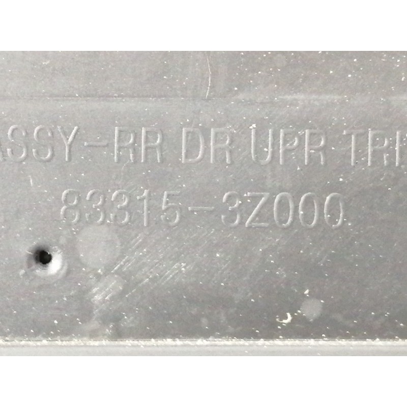 Recambio de guarnecido puerta trasera izquierda para hyundai i40 style blue referencia OEM IAM 833033ZAM0 833153Z000 833303Z000