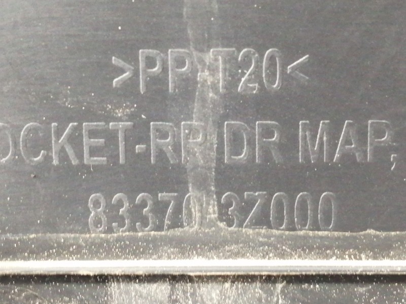 Recambio de guarnecido puerta trasera izquierda para hyundai i40 style blue referencia OEM IAM 833033ZAM0 833153Z000 833303Z000