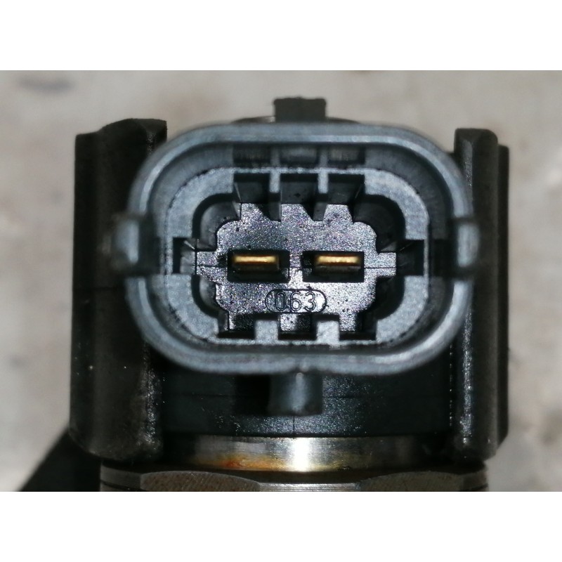 Recambio de inyector para hyundai i40 style blue referencia OEM IAM 0445110411 338002A800 