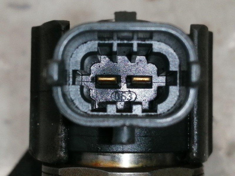 Recambio de inyector para hyundai i40 style blue referencia OEM IAM 0445110411 338002A800 