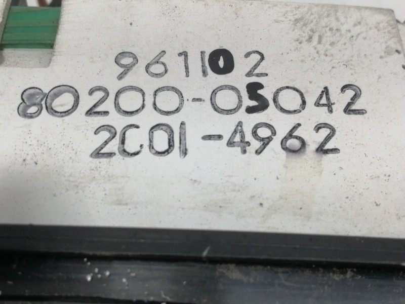 Recambio de cuadro instrumentos para ssangyong musso 2.3 d referencia OEM IAM 8020005042 2C014962 