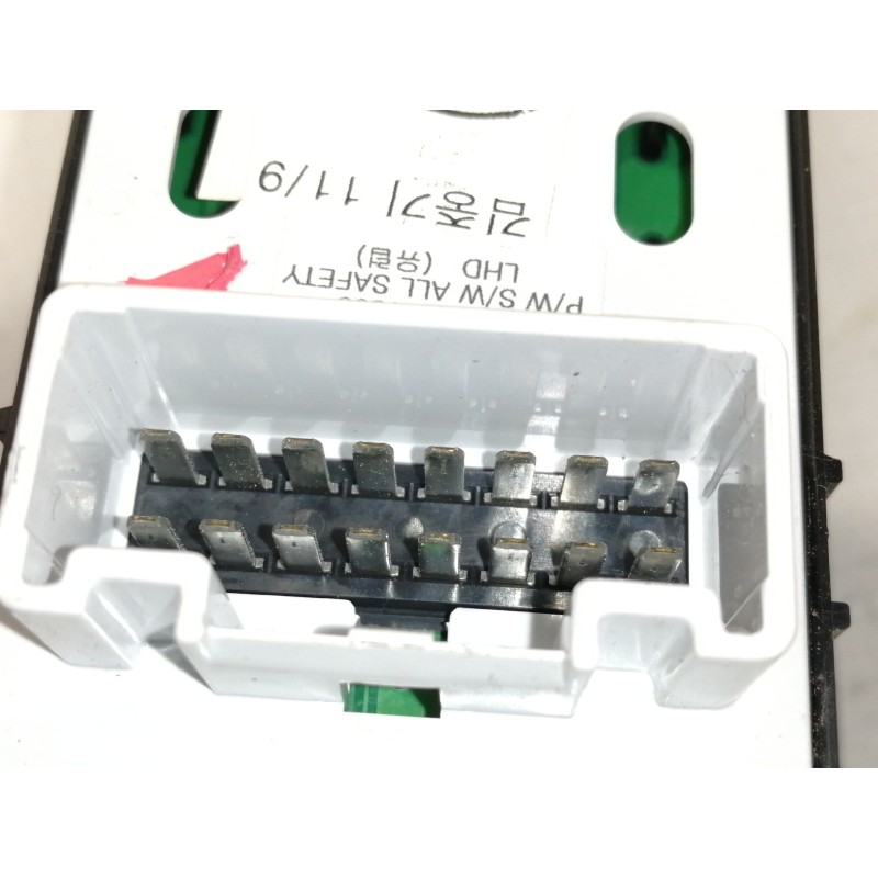 Recambio de mando elevalunas delantero izquierdo para hyundai i40 style blue referencia OEM IAM 935703Z000  